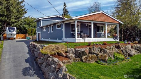 Photo of 215 SW 183rd Street, Normandy Park, WA 98166 (MLS # 2504447)