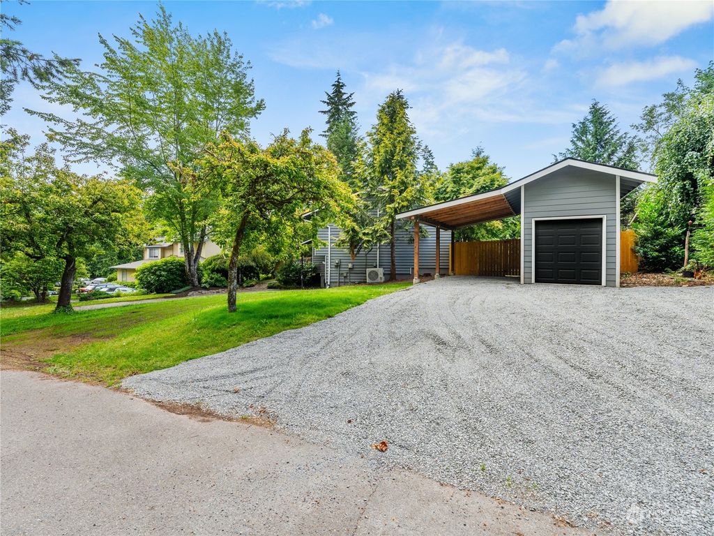 Photo of 12424 48th Drive SE, Everett, WA 98208 (MLS # 2263022)