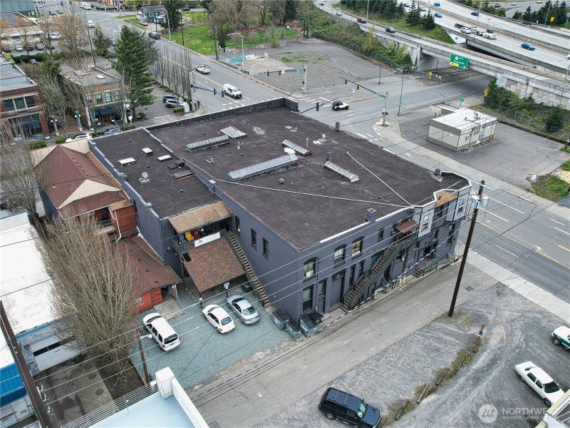 2912 Hewitt Avenue