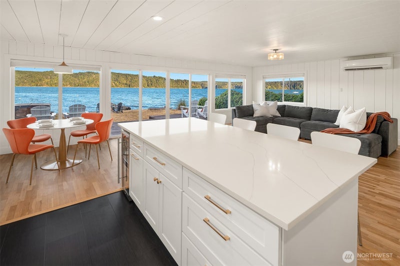 100 N Carroll Point Road
