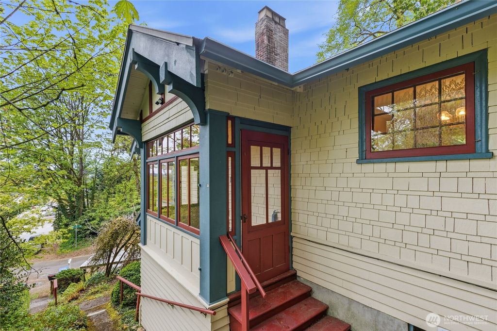 Photo of 4903 S 31st Avenue, Seattle, WA 98108 (MLS # 2515031)