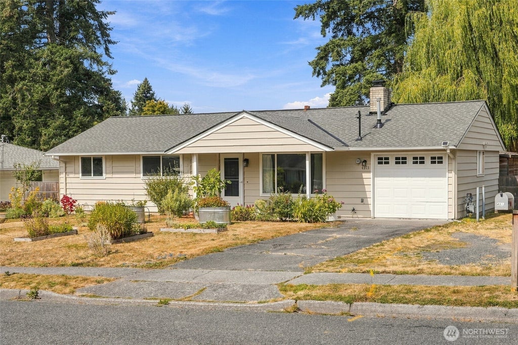 Photo of 4813 190th Street SW, Lynnwood, WA 98036 (MLS # 2576511)