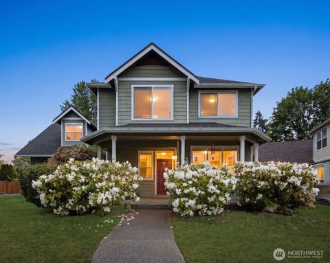 Photo of 1424 Latham Court, Dupont, WA 98327 (MLS # 2485795)