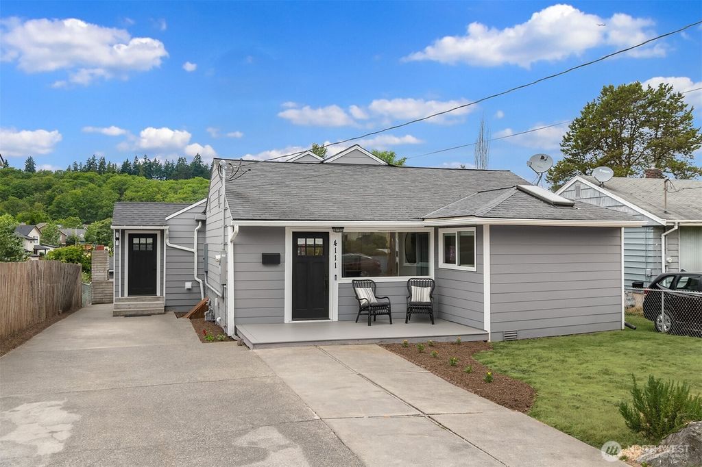 Photo of 4111 Renton Avenue S, Seattle, WA 98108 (MLS # 2398567)