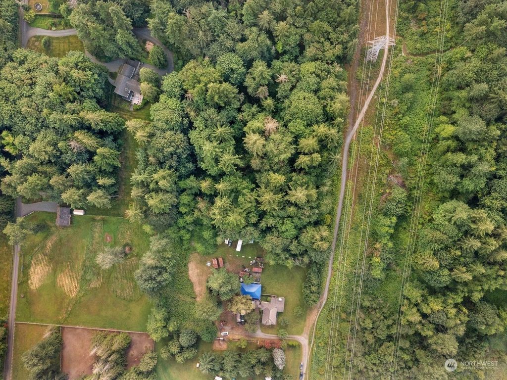 Photo of 20828 NE 112th Street, Redmond, WA 98053 (MLS # 2260432)