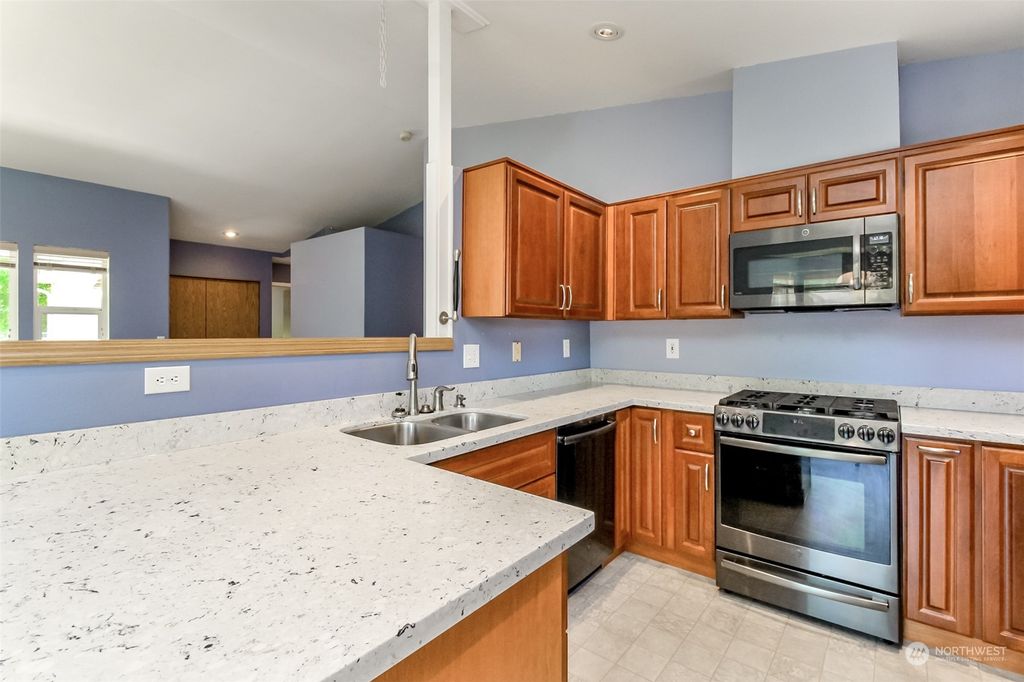 Photo of 731 3rd Avenue SE, Pacific, WA 98047 (MLS # 2073889)