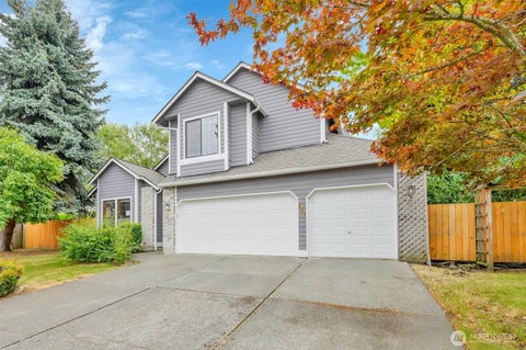 Photo of 205 Spring Place, Enumclaw, WA 98022 (MLS # 2554766)