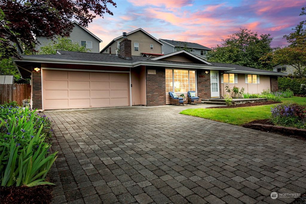 Photo of 14015 19th Place W, Lynnwood, WA 98087 (MLS # 2234171)