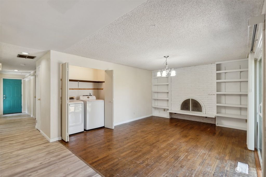 Photo of 18715 62nd Place W, Lynnwood, WA 98037 (MLS # 2271690)