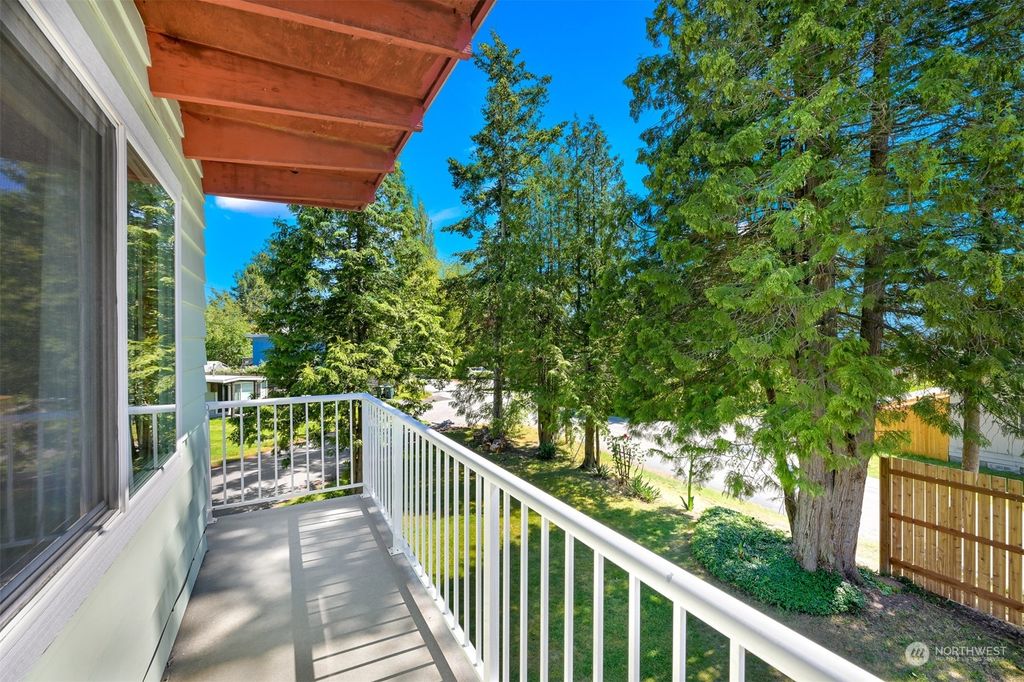 listing image 9367773768649419245