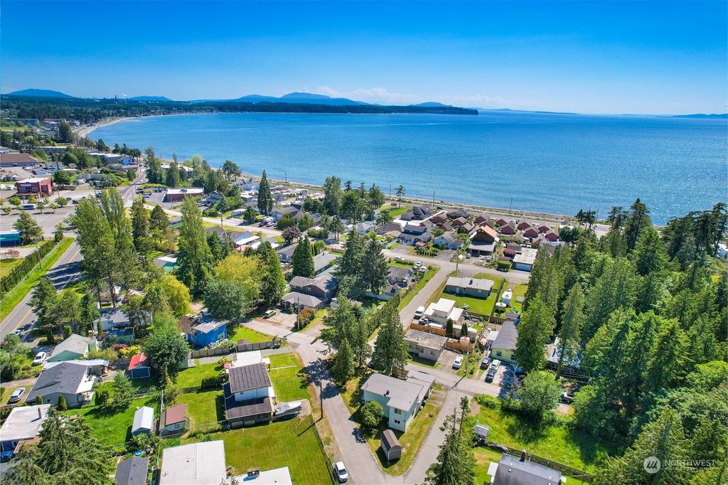 listing image 9362980780601443031