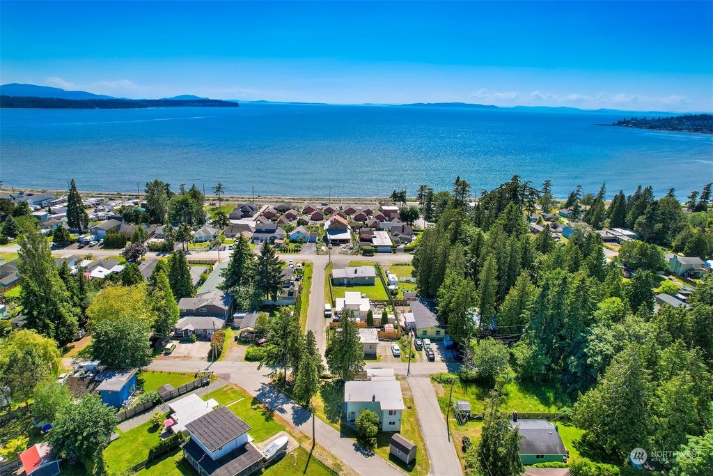 listing image 9360921618618915549