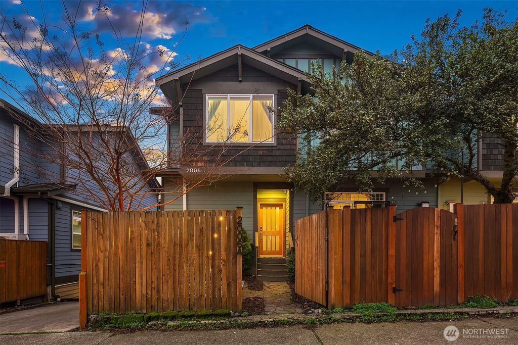 Photo of 2006 Yale Avenue E #A, Seattle, WA 98102 (MLS # 2468009)