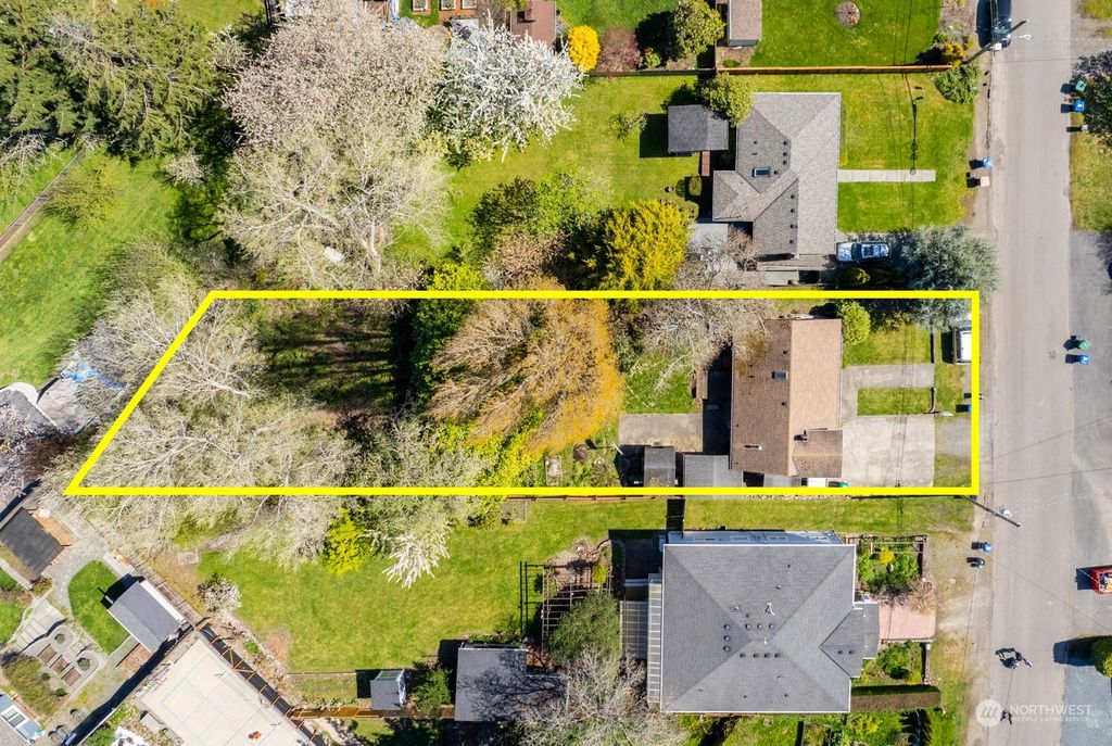 Photo of 11234 37th Avenue SW, Seattle, WA 98146 (MLS # 2060156)