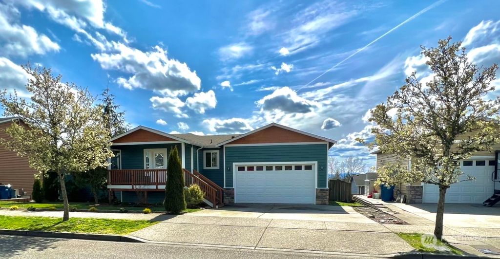 Photo of 18948 136th Place SE, Monroe, WA 98272 (MLS # 2053053)
