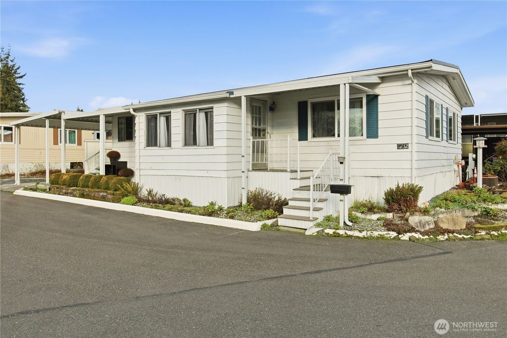 Photo of 3232 S 181st Place #108, SeaTac, WA 98188 (MLS # 2472586)