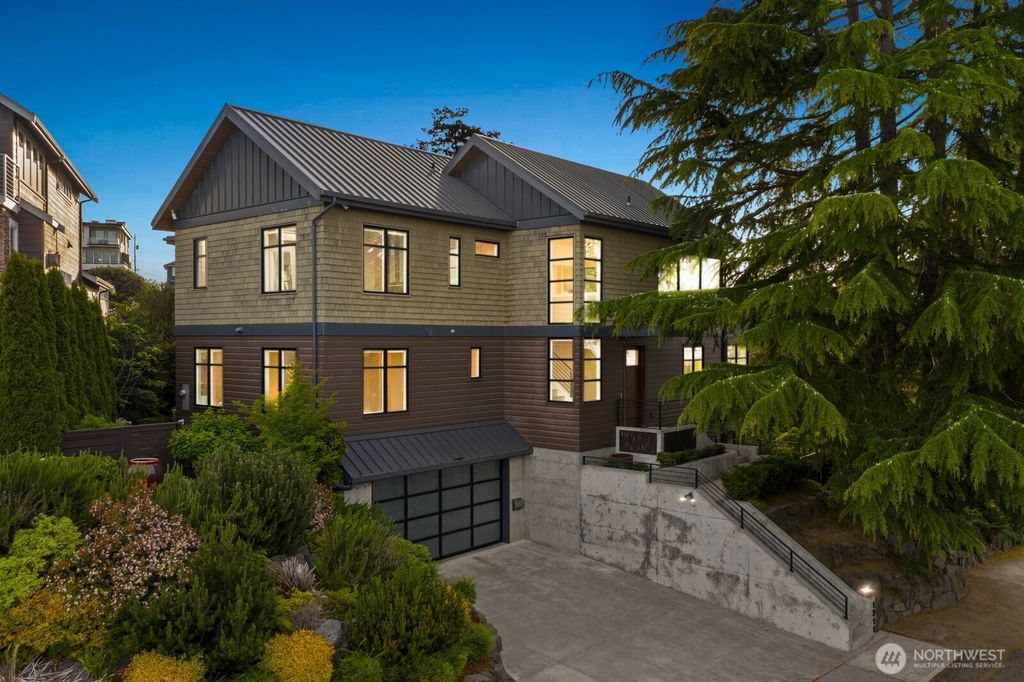 Photo of 1311 Palm Ave Ave SW, Seattle, WA 98116 (MLS # 2382154)