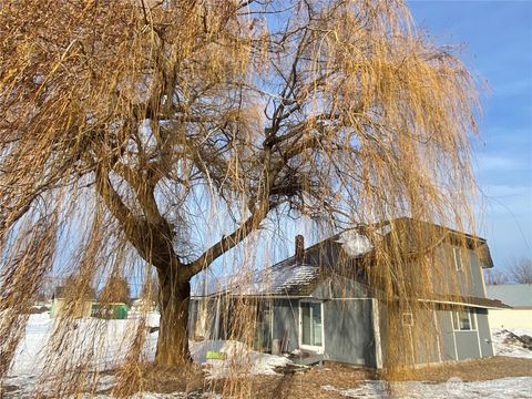 Photo of 200 Watson Street NW, Creston, WA 99117 (MLS # 2492215)