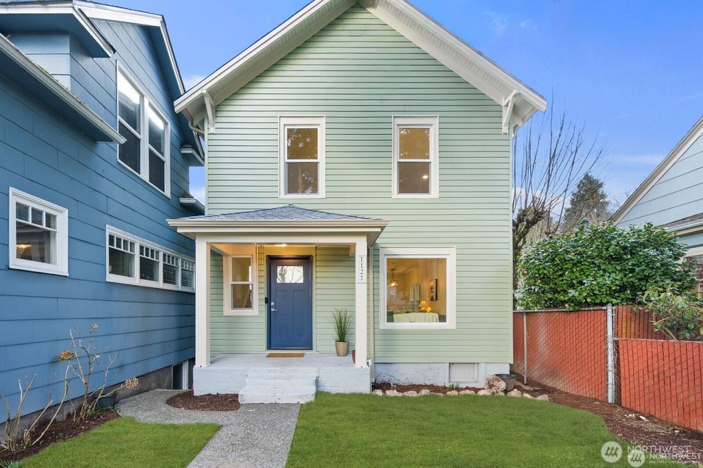 Photo of 1121 N M Street, Tacoma, WA 98403 (MLS # 2532674)