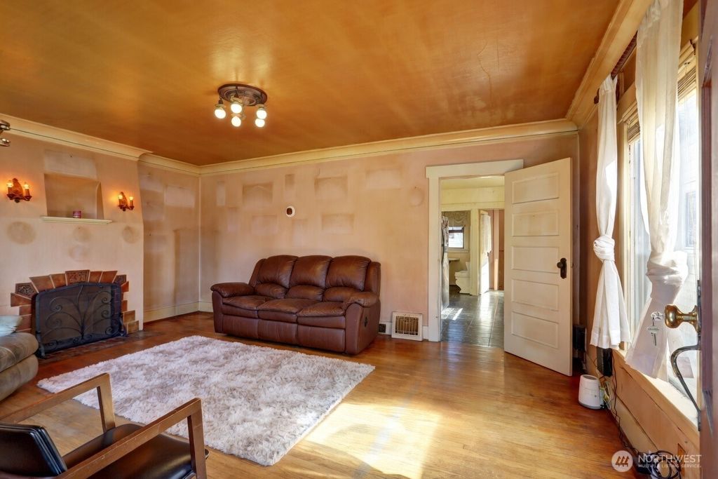 Photo of 2756 44th Avenue SW, Seattle, WA 98116 (MLS # 2497725)