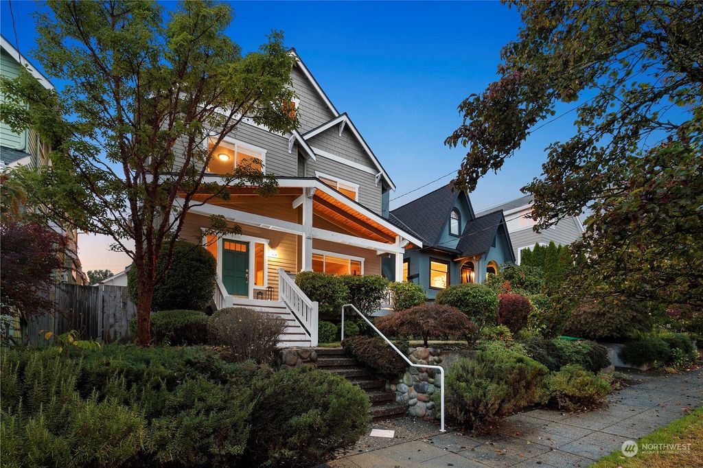 Photo of 4511 37th Avenue NE, Seattle, WA 98105 (MLS # 2164122)