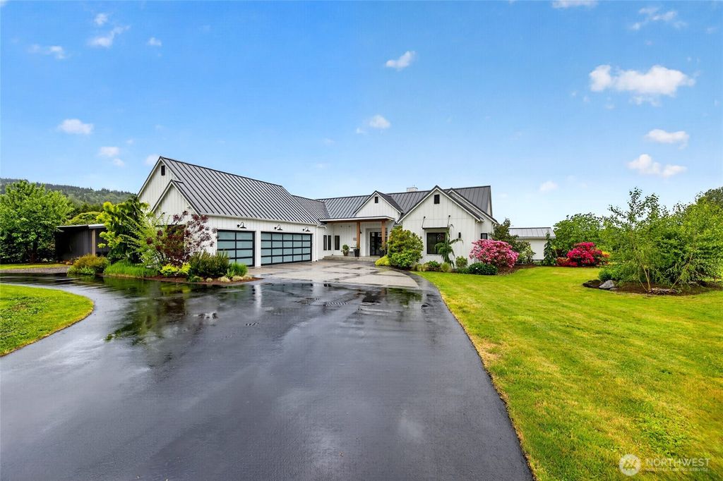Photo of 4811 354th Avenue SE, Fall City, WA 98024 (MLS # 2524530)