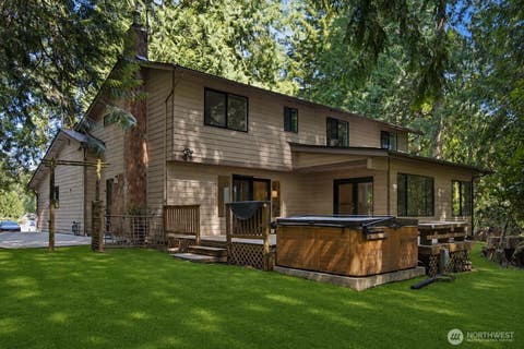 Photo of 21926 SE 37th Street, Sammamish, WA 98075 (MLS # 2568989)