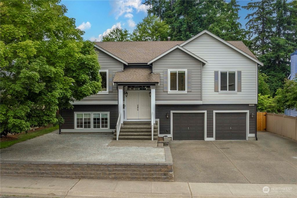 Photo of 19410 6th Avenue S, Des Moines, WA 98148 (MLS # 2132263)