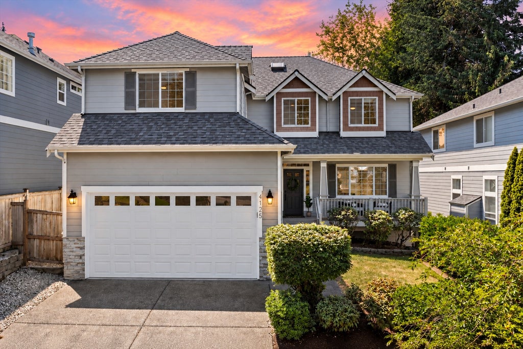Photo of 4125 NE 27th Place, Renton, WA 98059 (MLS # 2581838)