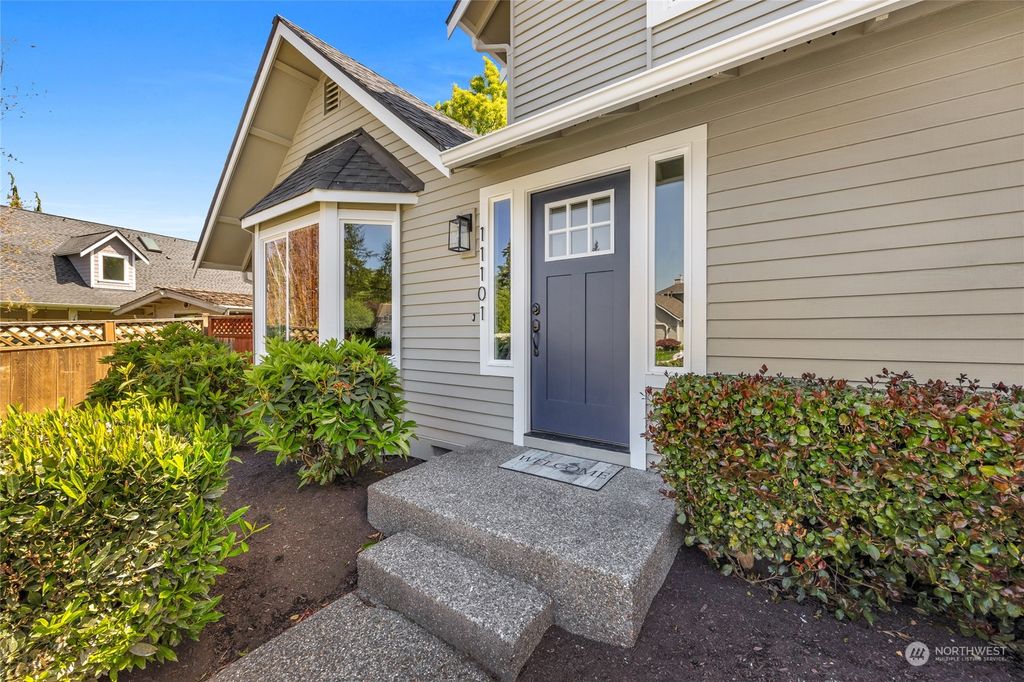 Photo of 11101 56th Place W, Mukilteo, WA 98275 (MLS # 2249023)