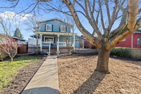 Photo of 1721 McDougall Avenue, Everett, WA 98201 (MLS # 2478931)