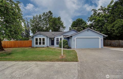 Photo of 10403 NW 15th Avenue, Vancouver, WA 98685 (MLS # 2536526)