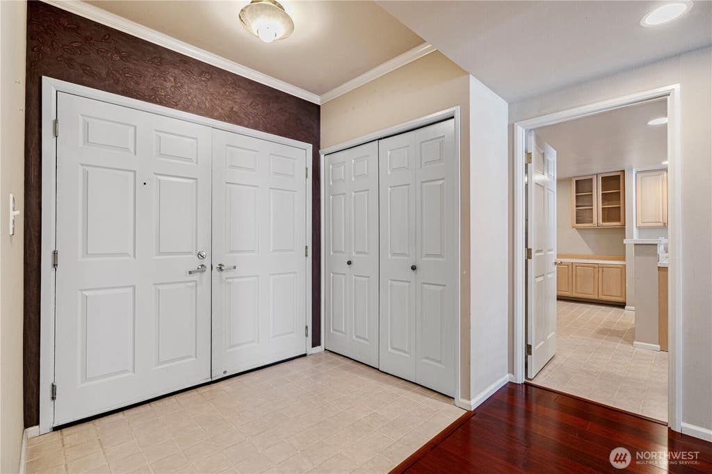 Photo of 177 107th Avenue NE #1501, Bellevue, WA 98004 (MLS # 2555790)