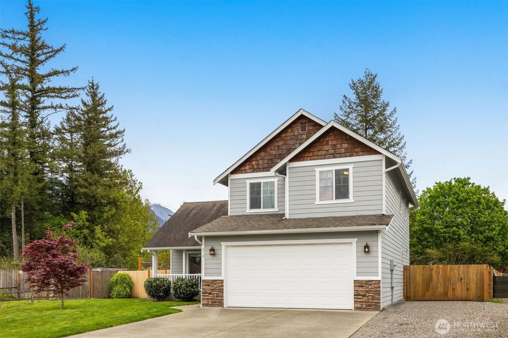 Photo of 216 19th Street, Gold Bar, WA 98251 (MLS # 2512581)