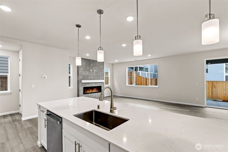 4725 85th Avenue NE 18