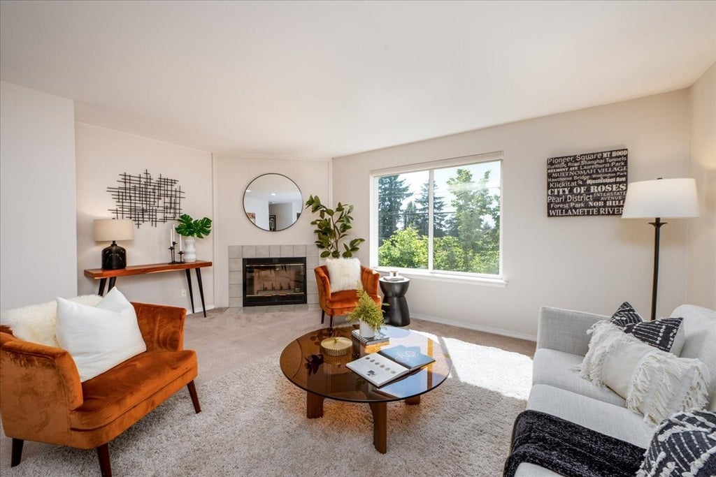 Photo of 1000 NE 88th Street #304, Seattle, WA 98115 (MLS # 2595059)