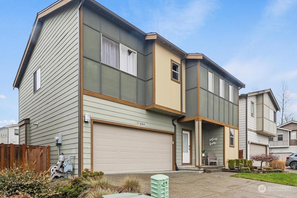 Photo of 22604 SE 284th Court, Maple Valley, WA 98038 (MLS # 2191501)