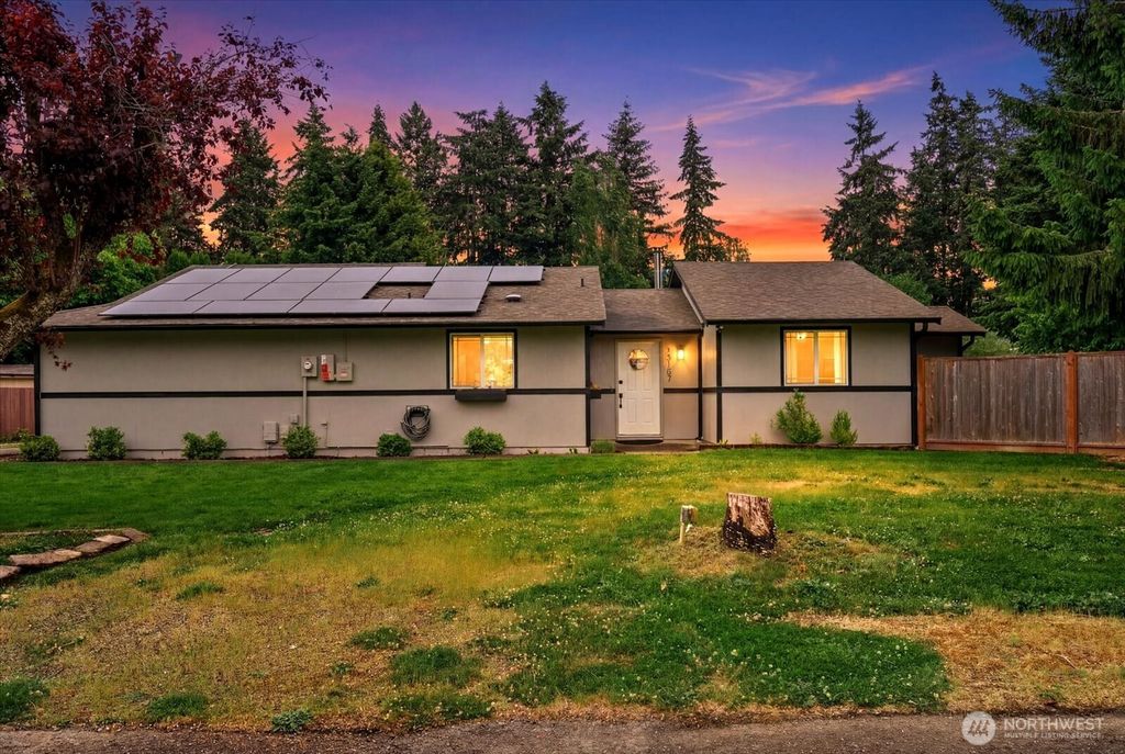Photo of 13107 108th Avenue Ct E, Puyallup, WA 98374 (MLS # 2533947)
