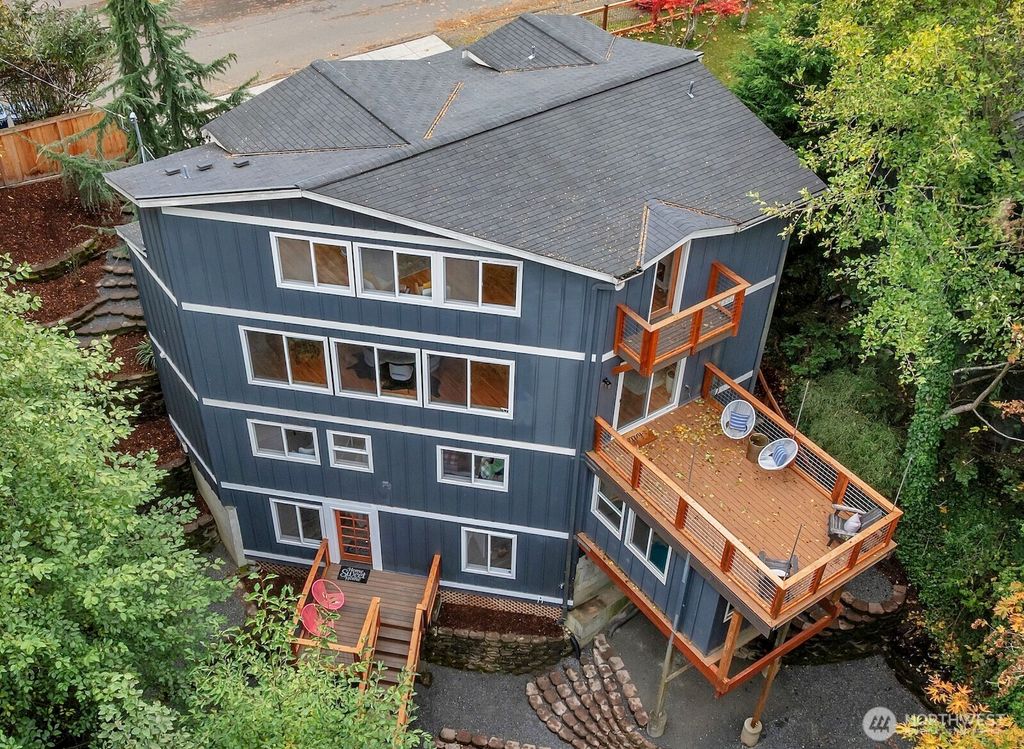 Photo of 2708 NE 98th Street, Seattle, WA 98115 (MLS # 2448766)