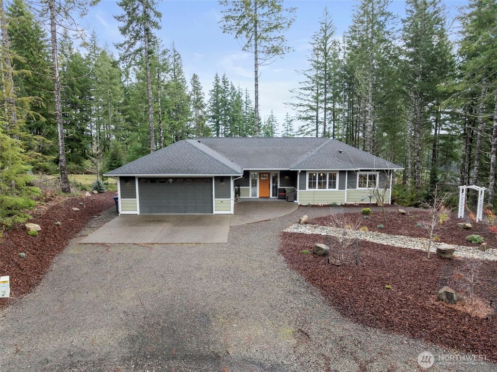 Photo of 71 E Hemlock Court, Union, WA 98592 (MLS # 2467459)