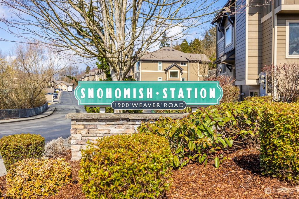 Photo of 1900 Weaver Road #D203, Snohomish, WA 98290 (MLS # 2045543)