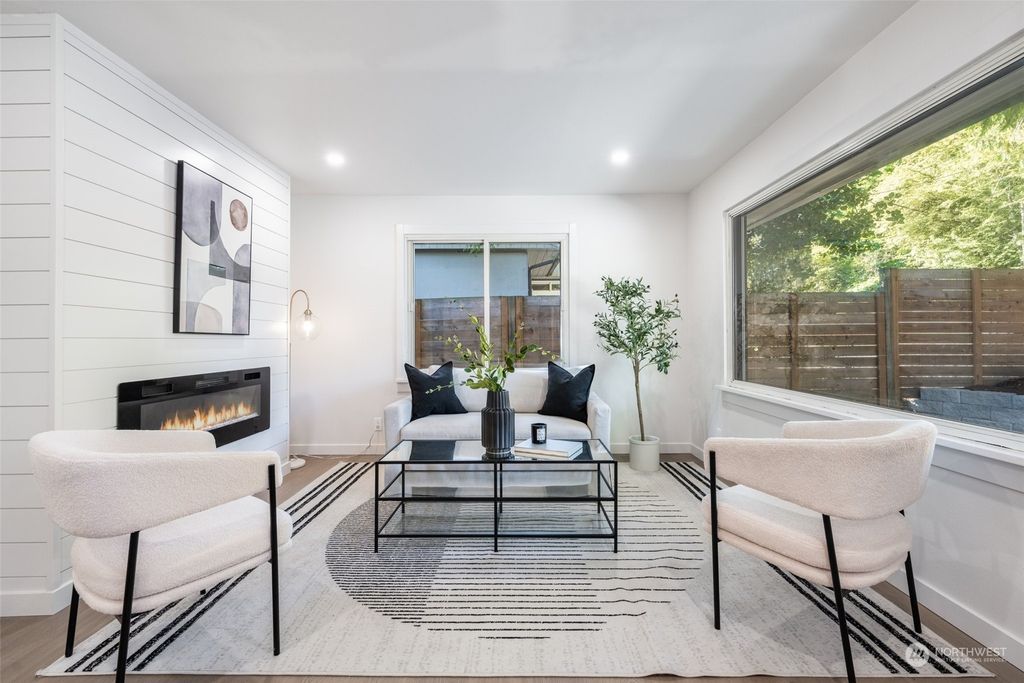 Photo of 10128 16th Ave S Ave, Seattle, WA 98168 (MLS # 2162357)