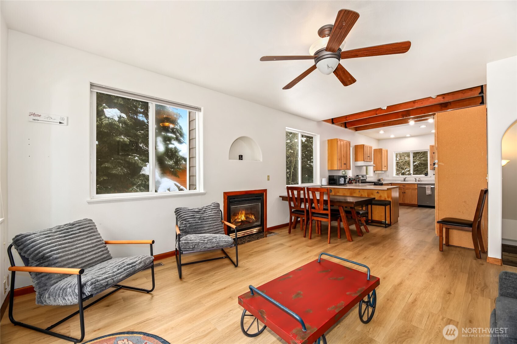 330 Keechelus Drive