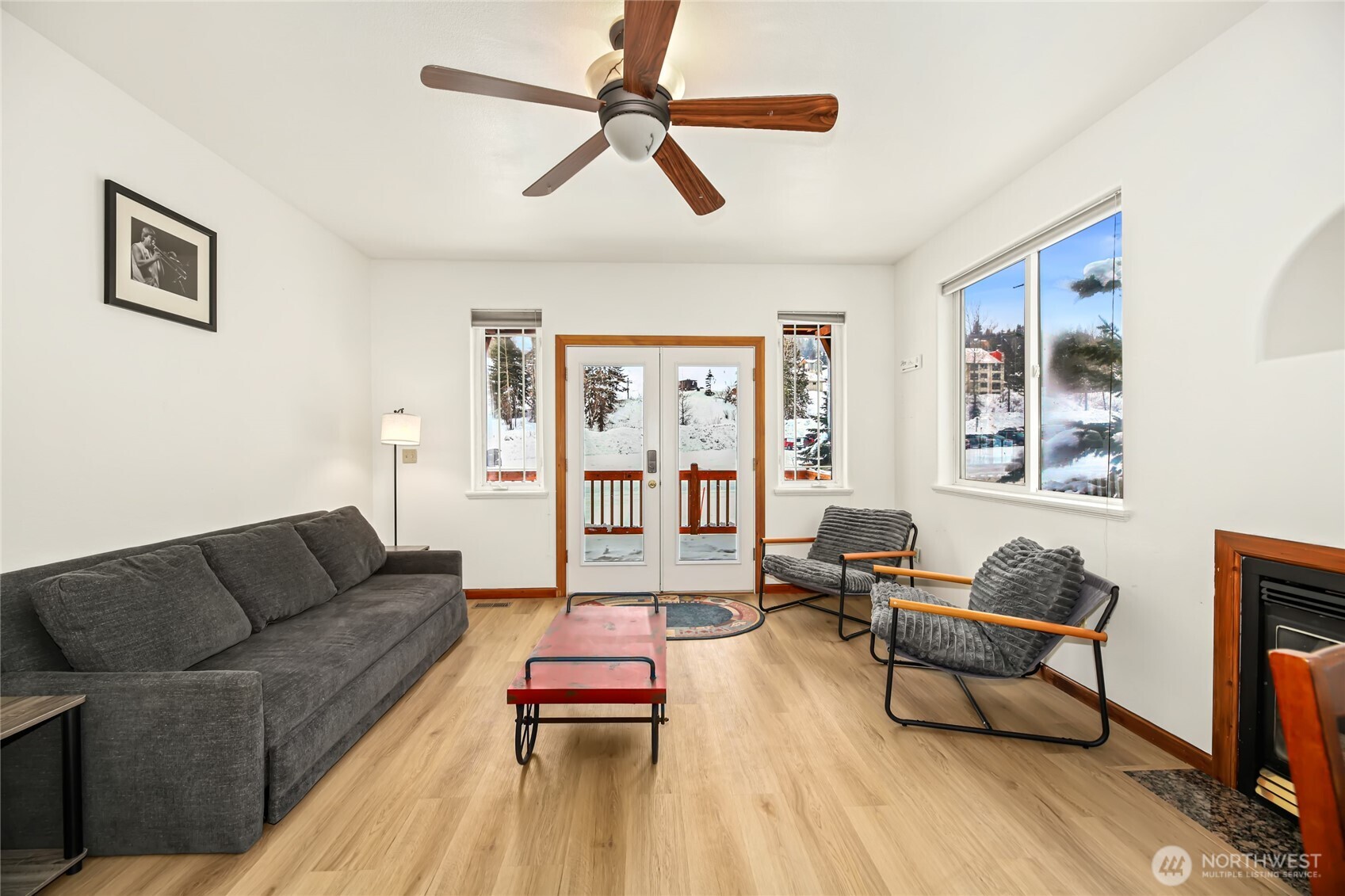 330 Keechelus Drive