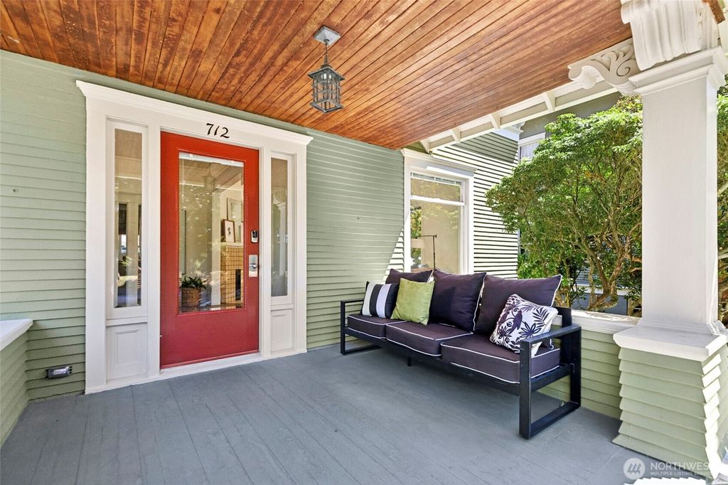 Photo of 712 17th Avenue E, Seattle, WA 98112 (MLS # 2412586)