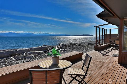 Photo of 177 Keystone Avenue, Coupeville, WA 98239 (MLS # 2542285)