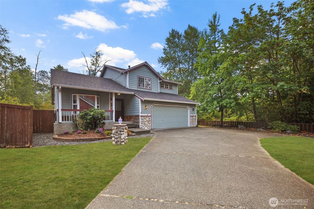 Photo of 17023 121st Avenue E, Puyallup, WA 98374 (MLS # 2465103)