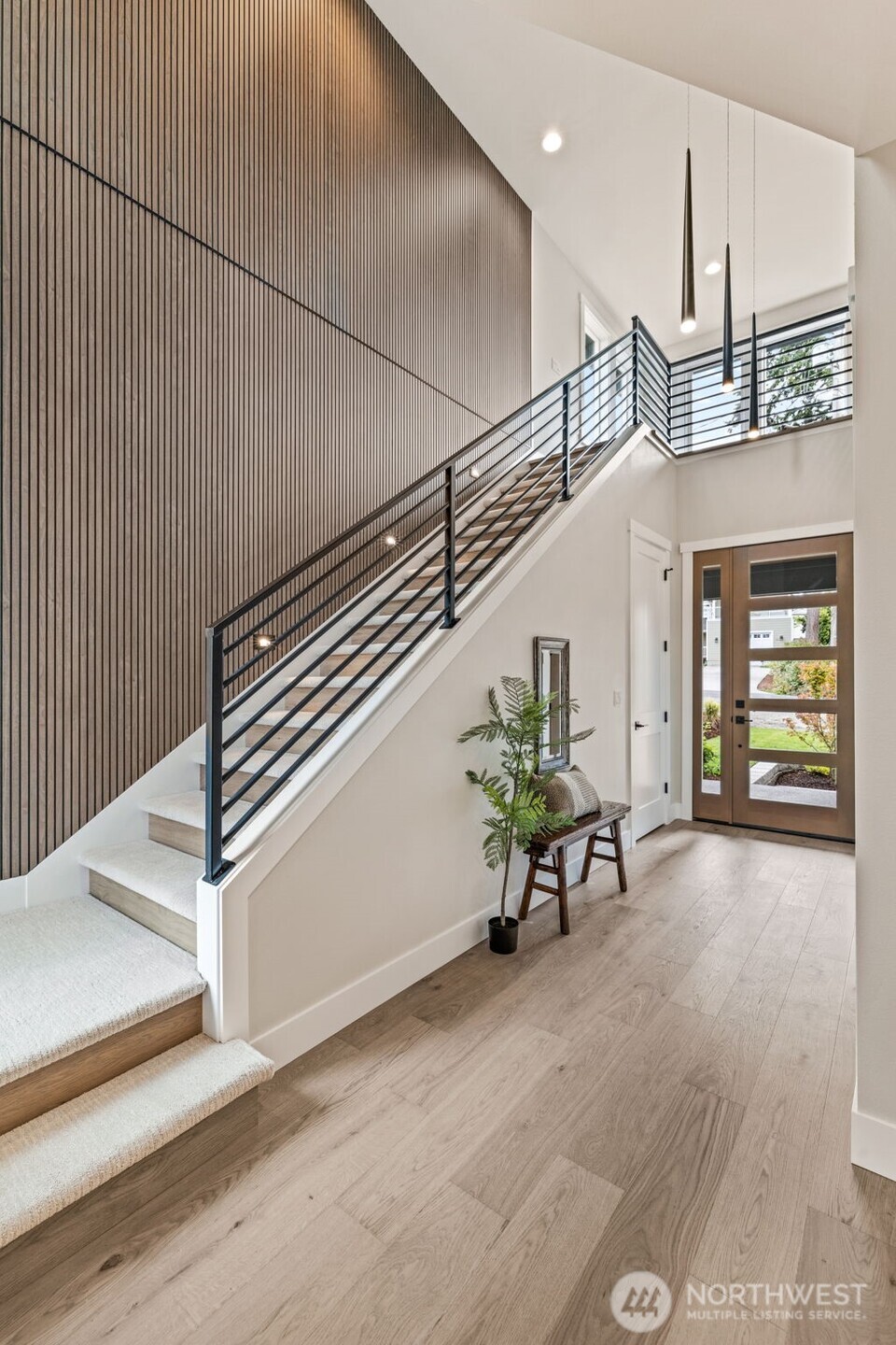 429 Ton-A-Wan-Da Avenue NE