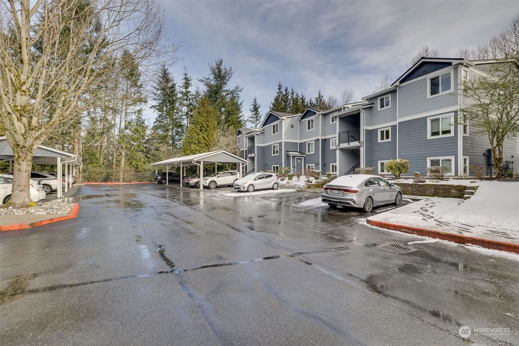 Photo of 250 NW Dogwood Street #D-201, Issaquah, WA 98027 (MLS # 2325749)