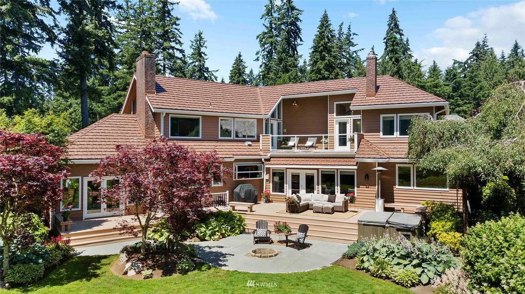 Photo of 14513 16th Court SE, Mill Creek, WA 98012 (MLS # 1964544)